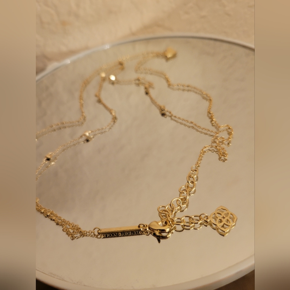 Kendra Scott Gold Heart Necklace - Picture 2 of 11